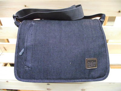 【廠家直銷 時尚休閑包 單肩背 一件代發】價格,廠家,圖片,時尚休閑包,高碑店市張六莊鵬遠箱包加工廠-