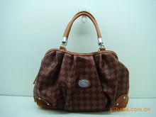 女包_手提斜挎兩用_適用性別:女_產品類別:商務包_箱包形狀:橫款方型_款式:手提包_第5頁_女包促銷_低價批發 